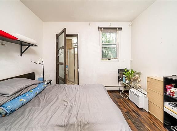 5th image of 453 Pavonia Ave APT 3L