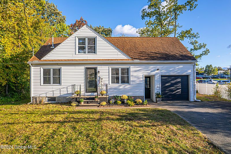 2nd image of 44 N Alandale Avenue