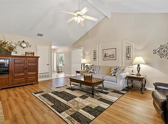 5th image of 3106 Kingswood Dr