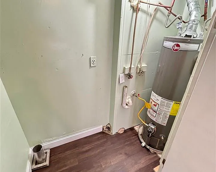 1711 Beverly Dr — Photo 4