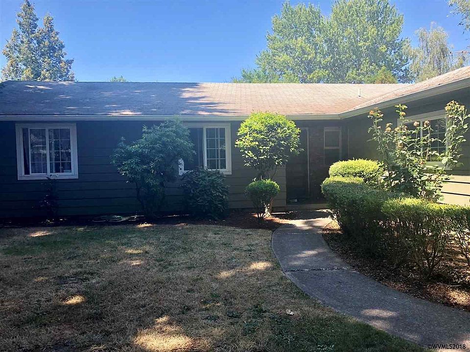 1st image of 523 Tierra Dr NE