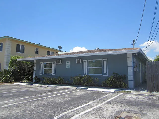 Studio, 330 sqft, $1,200 — Photo 3