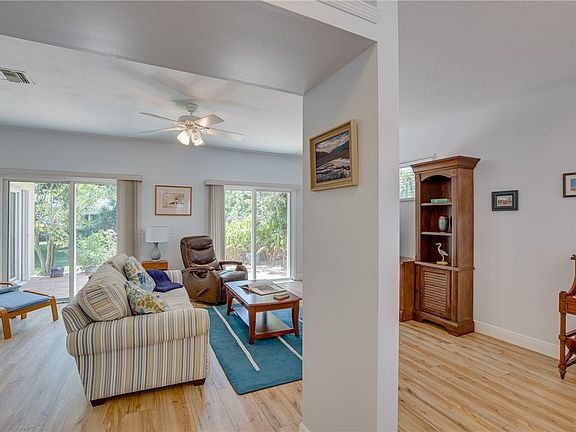 2nd image of 1931 S Garden Grove Cir