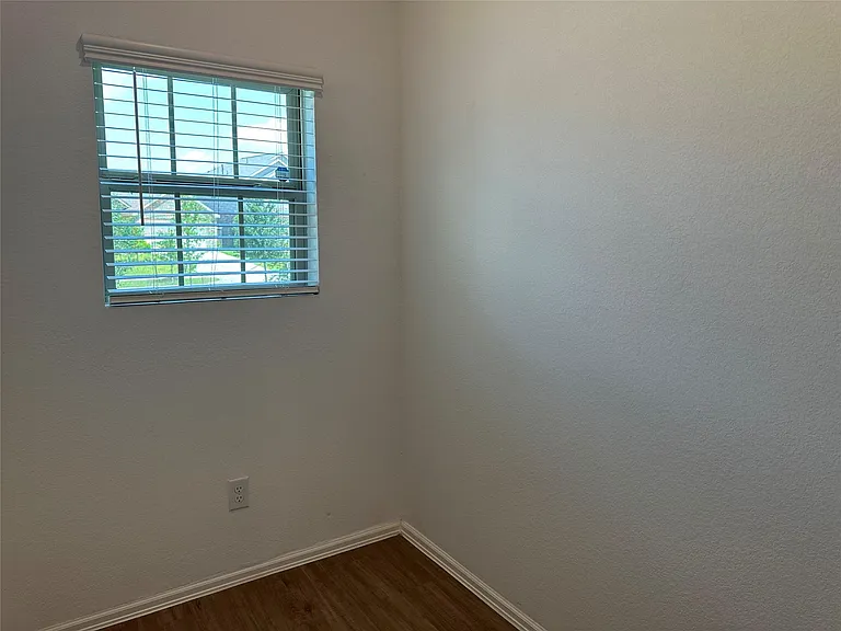 6210 Russett Elm Ct — Photo 11