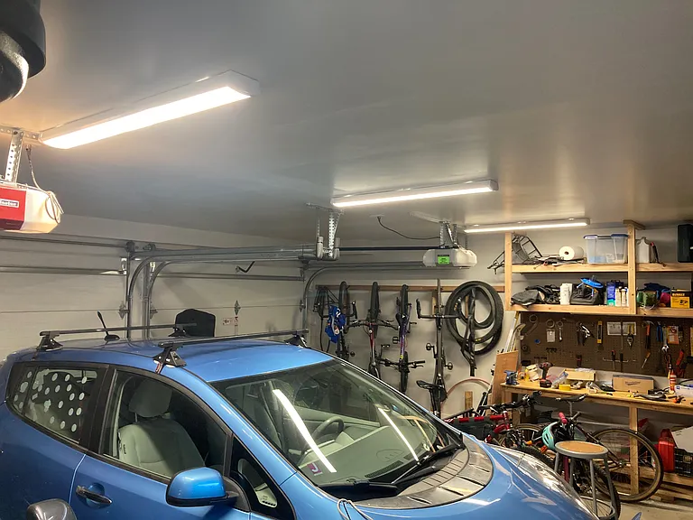 New (2021 build) 3 car garage.