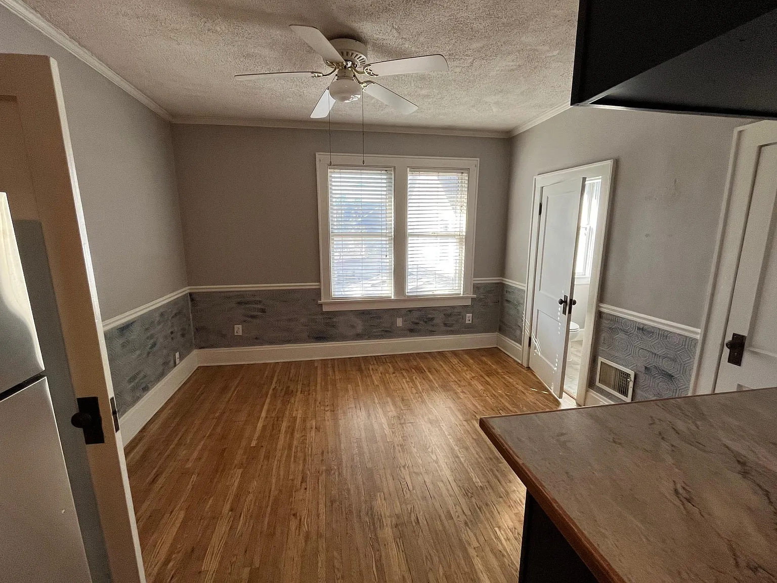 3 bed, 1228 sqft, $1,550 — Photo 4