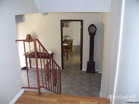 2nd image of 808 Hickory St