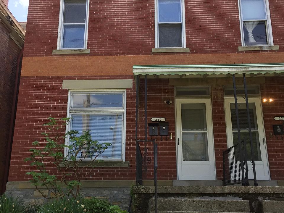1st image of 219 W 1st Ave #A