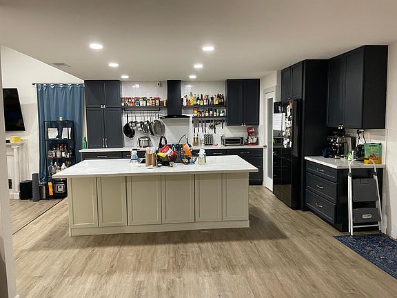 5th image of 2347 Pinnacle Dr