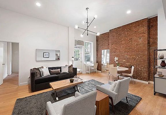 4th image of 304 W 88th St APT 1C