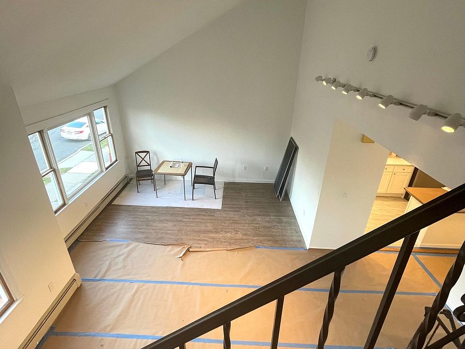 1st image of 52 Piave Ave