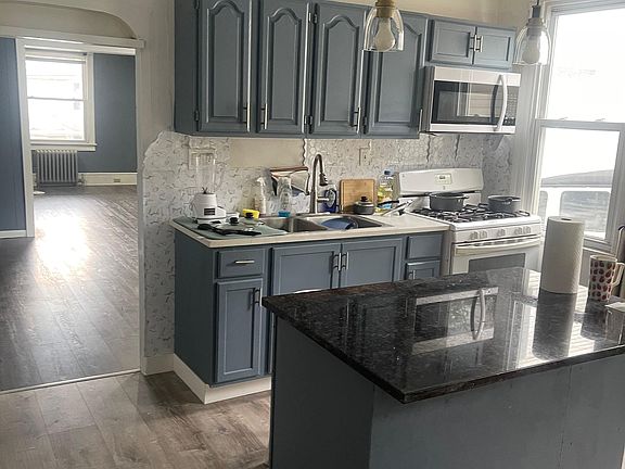 5th image of 16 Perkins St #16