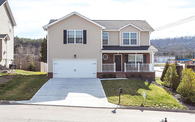 1st image of 1500 Chariot Ln
