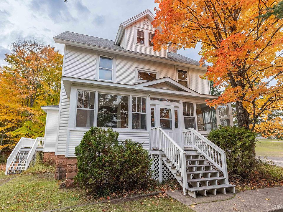 1st image of 15425 Kearsarge St