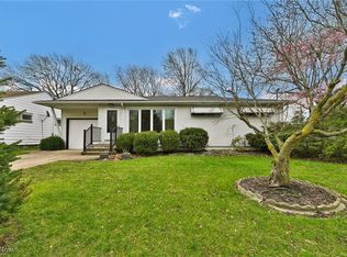 18915 Fairville Ave, Cleveland, OH 44135