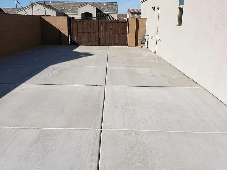 10225 E 39th Pl — Photo 16