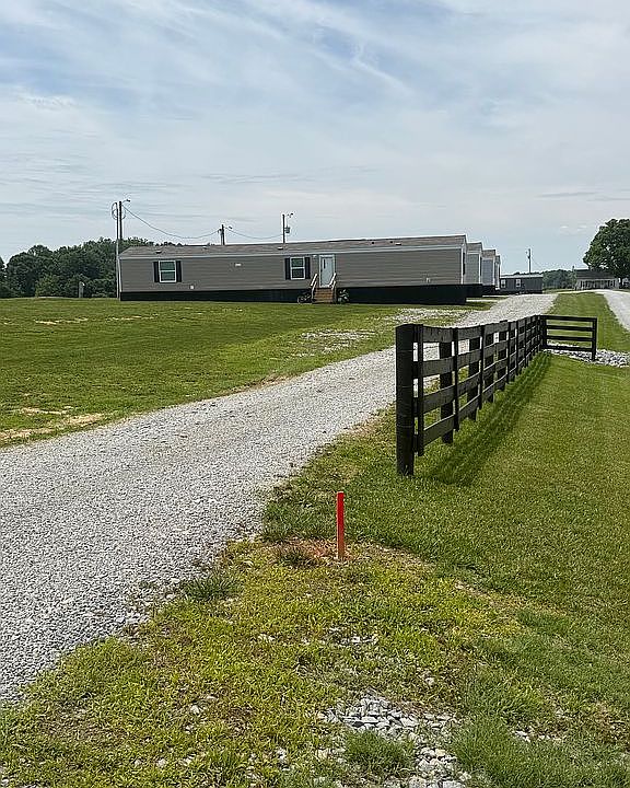 1st image of 1879 Damron Creek Rd