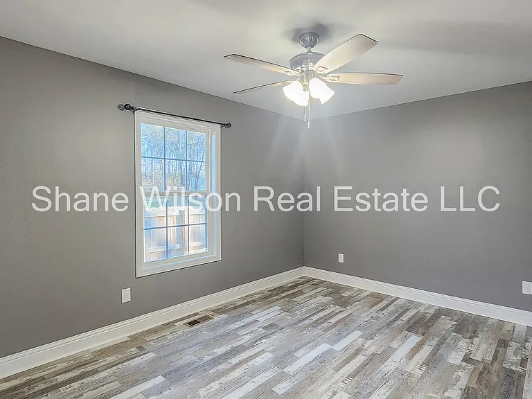 1412 Stevenson Dr — Photo 13