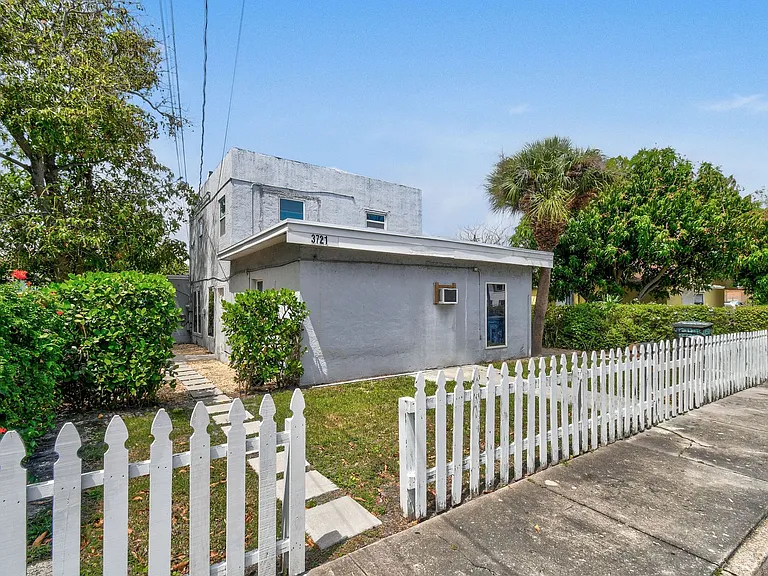 3721 Henry Ave — Photo 30