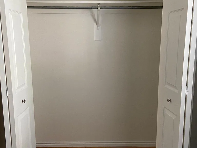 884 S 820 E — Photo 25