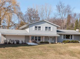 12173 Robin Rd N, Maple Grove, MN 55369