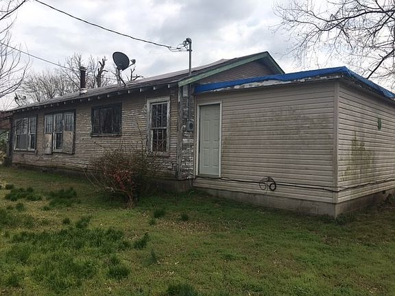 3rd image of 1103 Lincoln Ave
