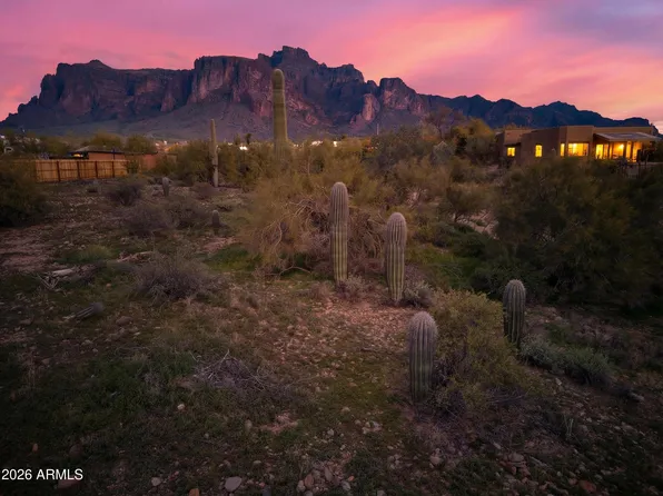 4924 E ROUNDUP Street #1 (A), Apache Junction, AZ 85119