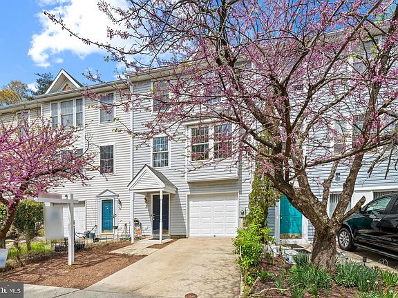 2nd image of 3 Juliana Cir W