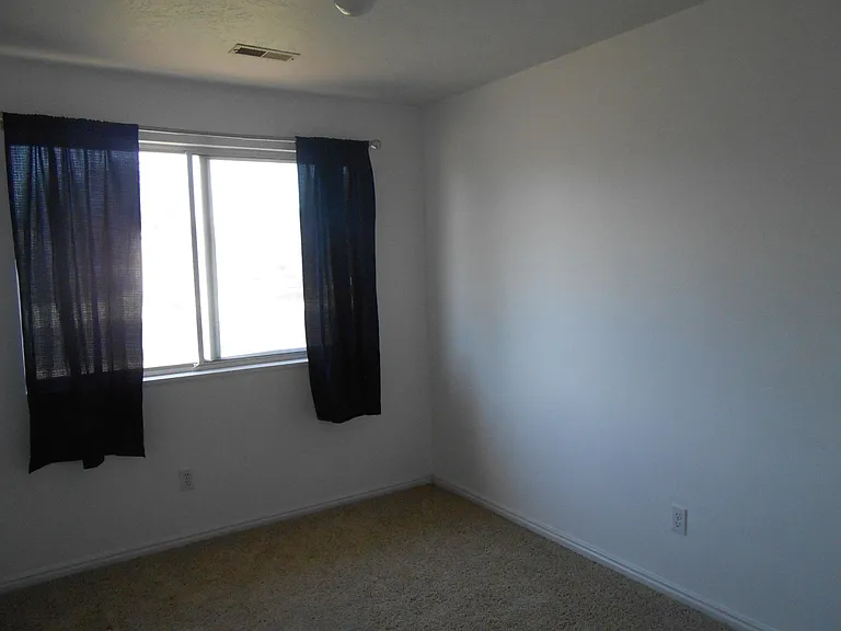 2804 W 950 N — Photo 7