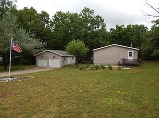2389 W Maplehurst Dr, Roscommon, MI 48653