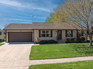 1745 28th Ave, Marion, IA 52302