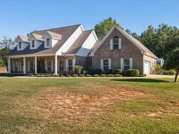 1884 Cobb Stump Rd, Fulton, MS 38843