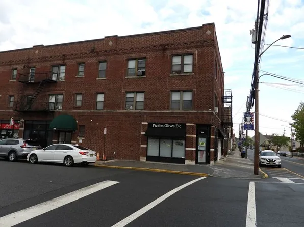 305 Milburn Ave APT 5, Lyndhurst, NJ 07071
