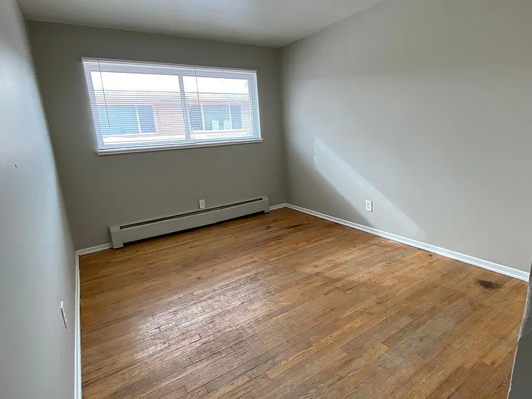 1735 Chester St #2 — Photo 5