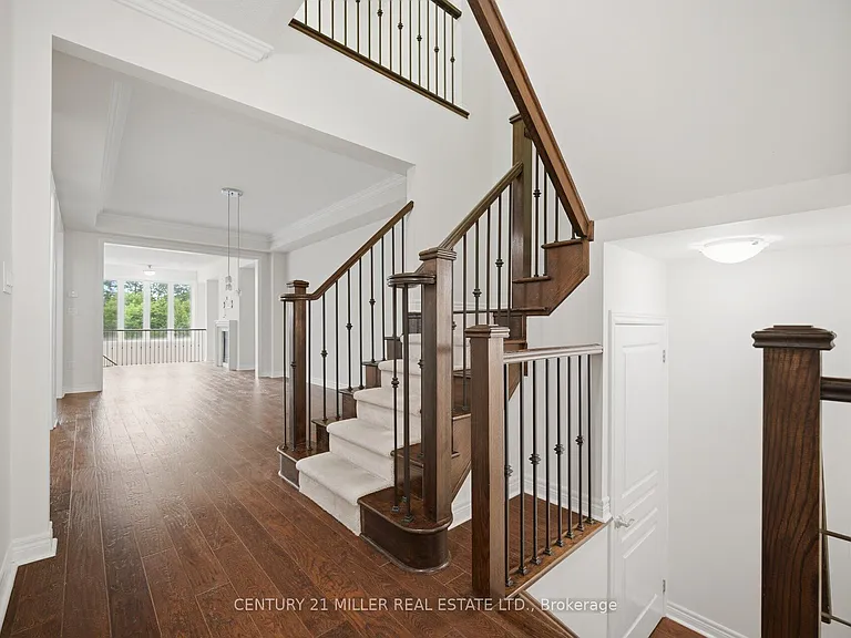 2455 Village Cmn — Photo 21