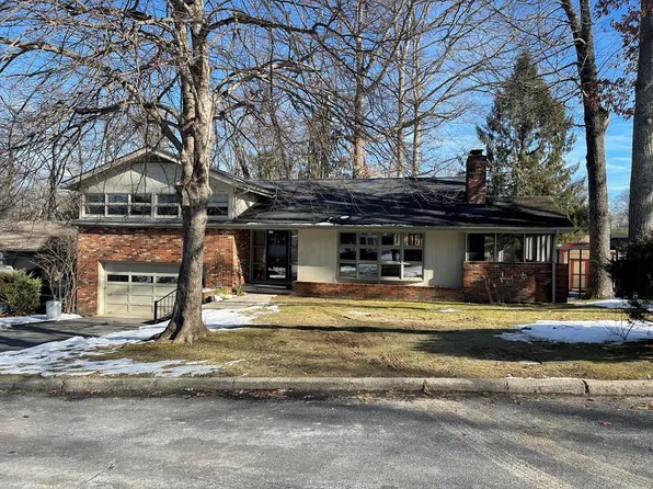 111 Daniel St, Beckley, WV 25801