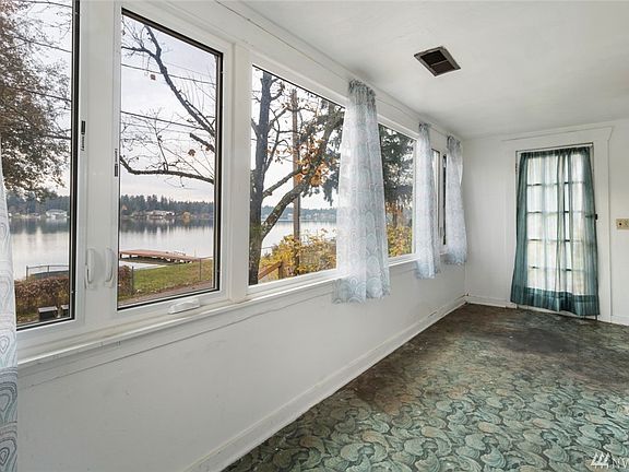 5th image of 16707 Lakeside Dr S