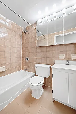 Rented by J PRESTON AND ASSOCIATES INC | media 42