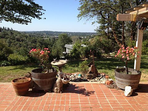 1st image of 841 Holly Hills Dr