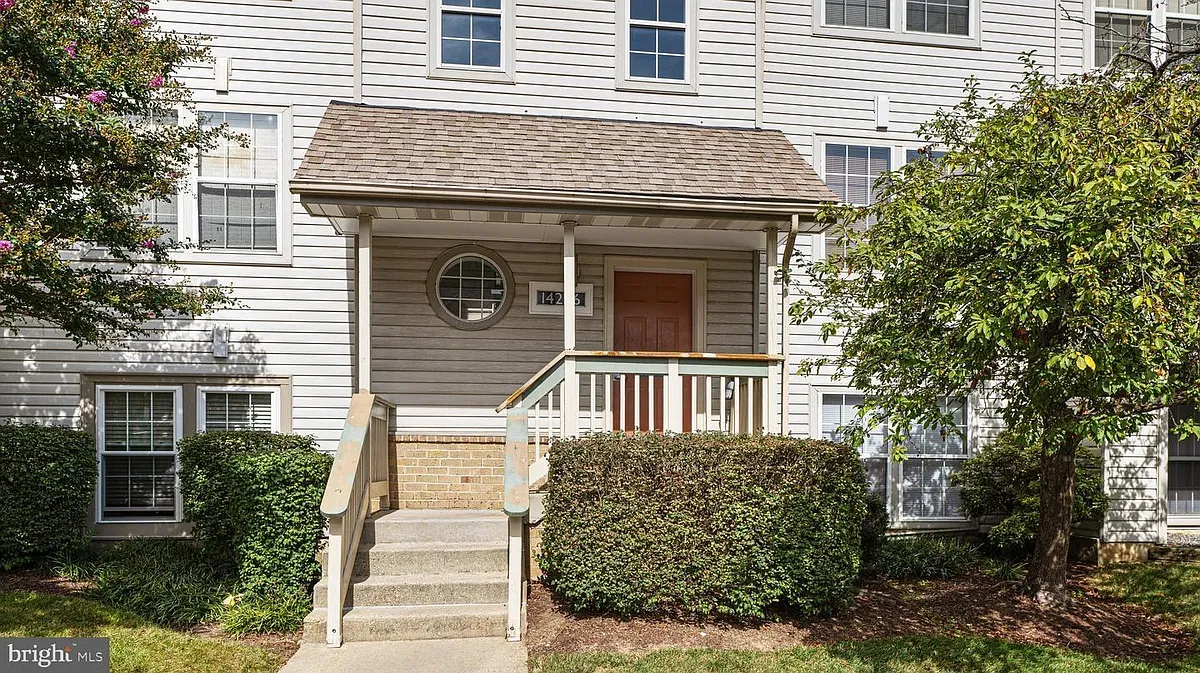 Building Photo - 14226 Jib St #31