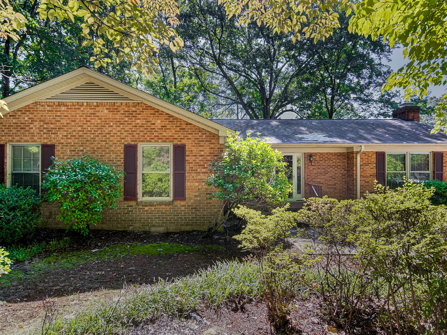 3 bed, 1600 sqft, $2,100 — Photo 1
