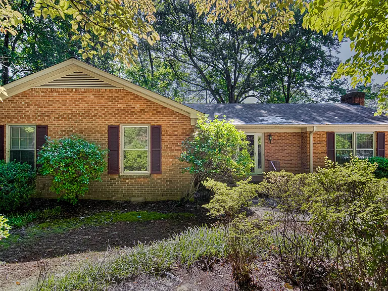 2305 Musket Ln — Photo 1