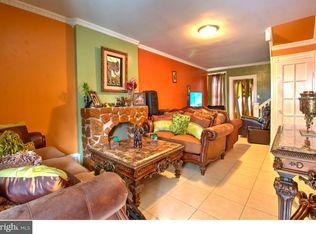 916 Pear St, Reading, PA 19601