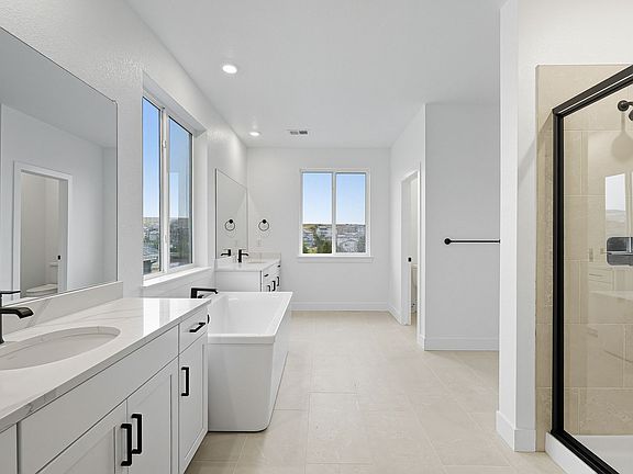 4th image of 16575 W 93rd Pl