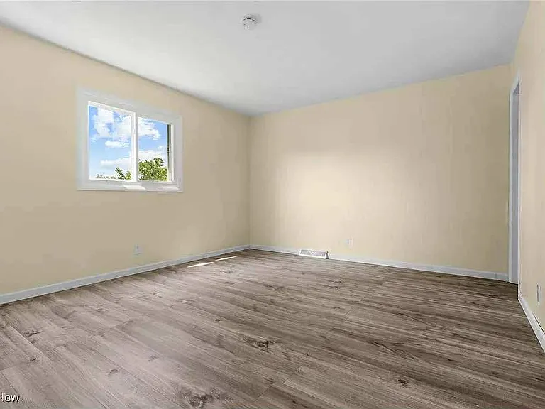210 Magnolia Ave — Photo 15