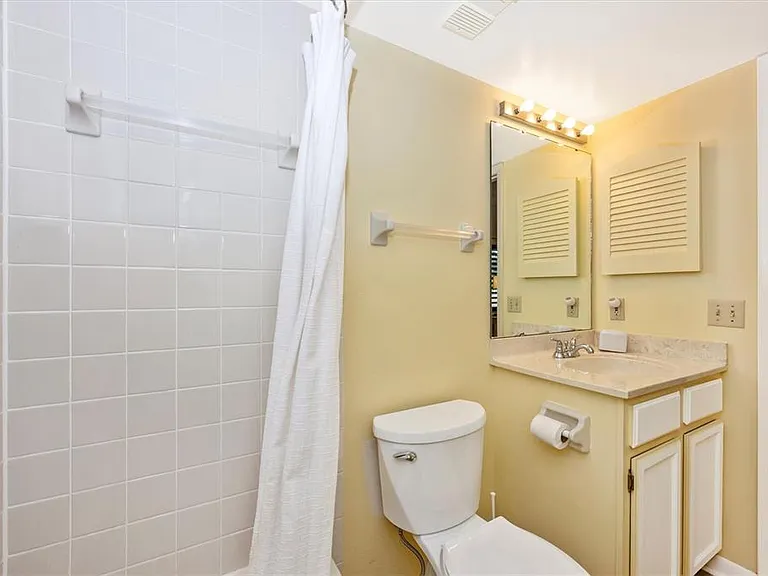 5219 Lake Village Dr #21 — Photo 32