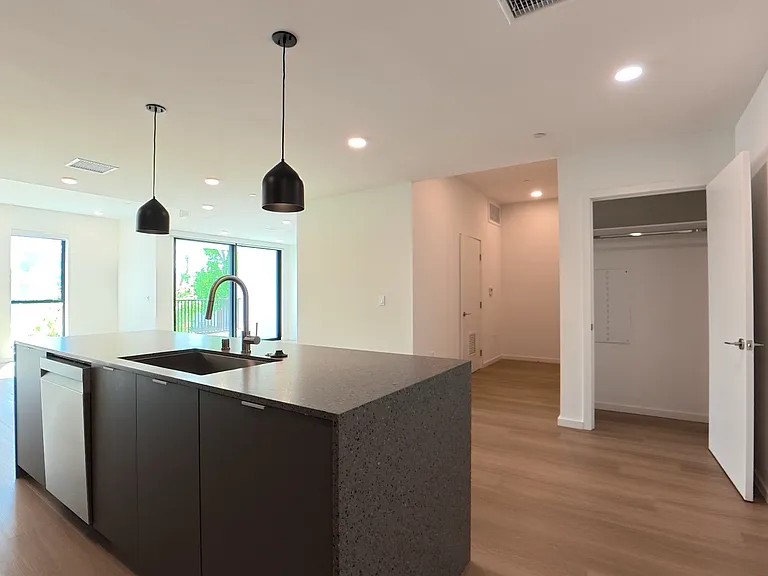 5119 Colfax Ave #202 — Photo 8