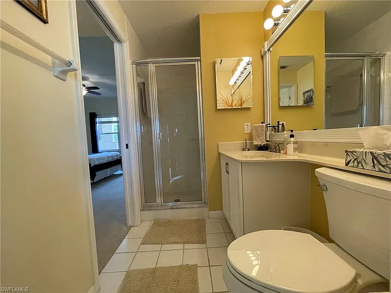 1070 Woodshire Ln #E204 — Photo 19