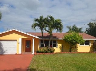 4677 Barrett St, Delray Beach, FL 33445