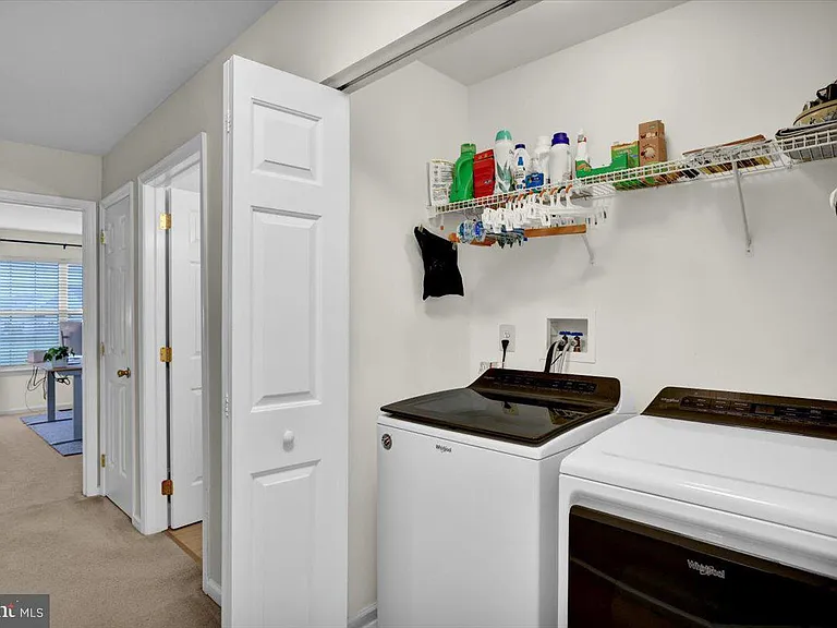 2305 Carriage Ln #2305 — Photo 15